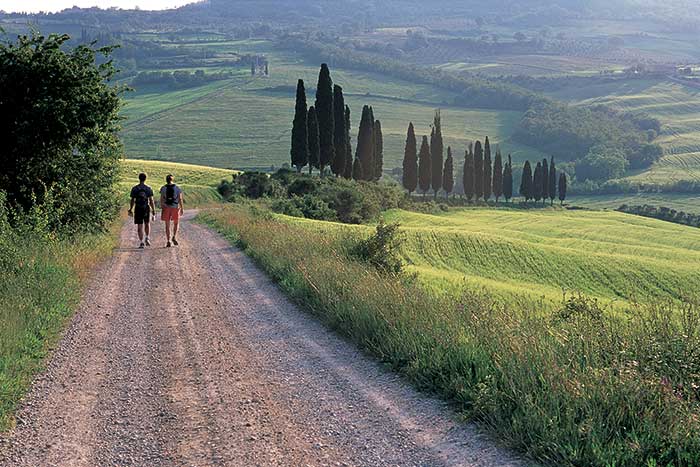 walking tours in tuscany
