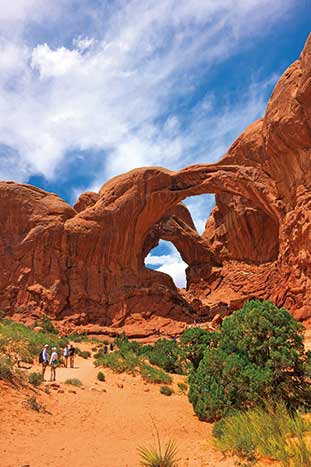 Moab Hiking Trips Arches Canyonlands National Park Tours