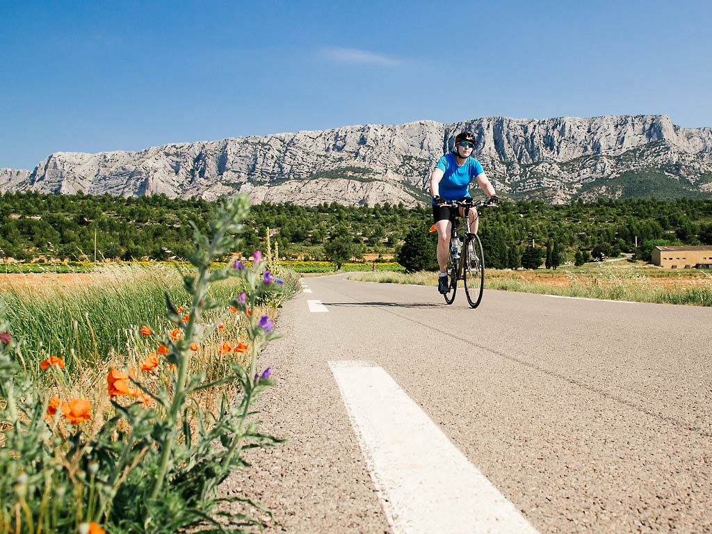 bike tours in provence france