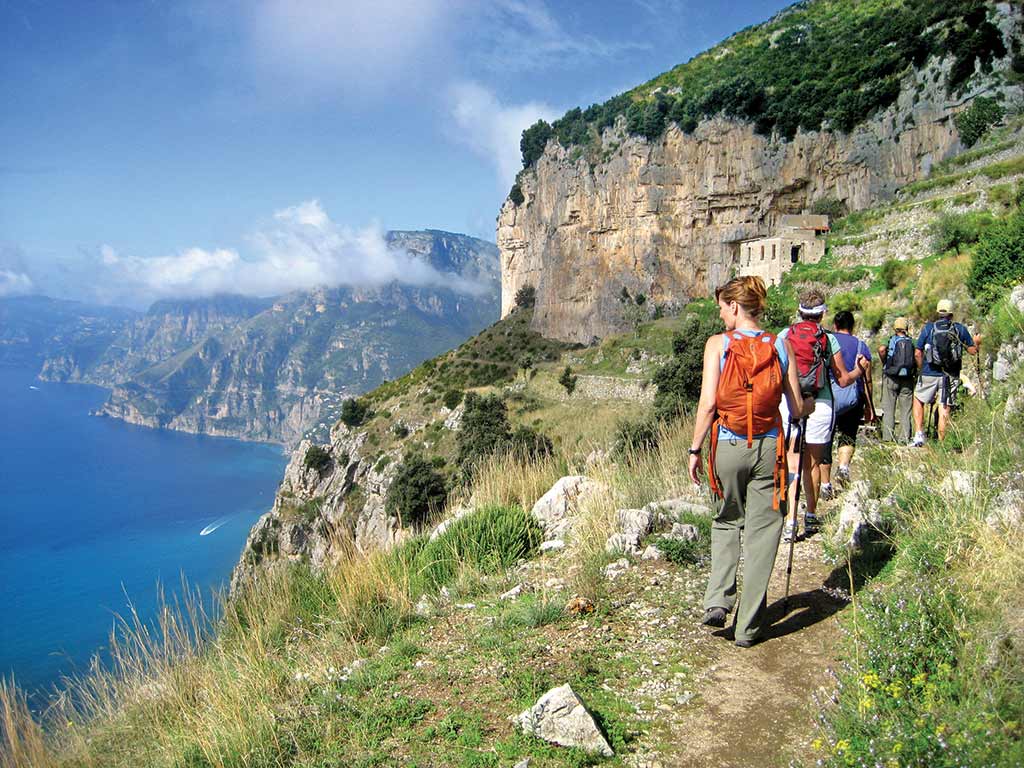 guided hiking tours italy
